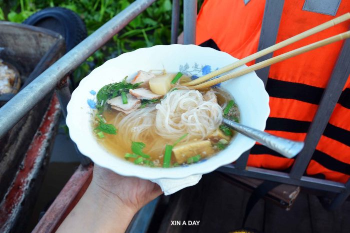 Phong Dien Floating Market 