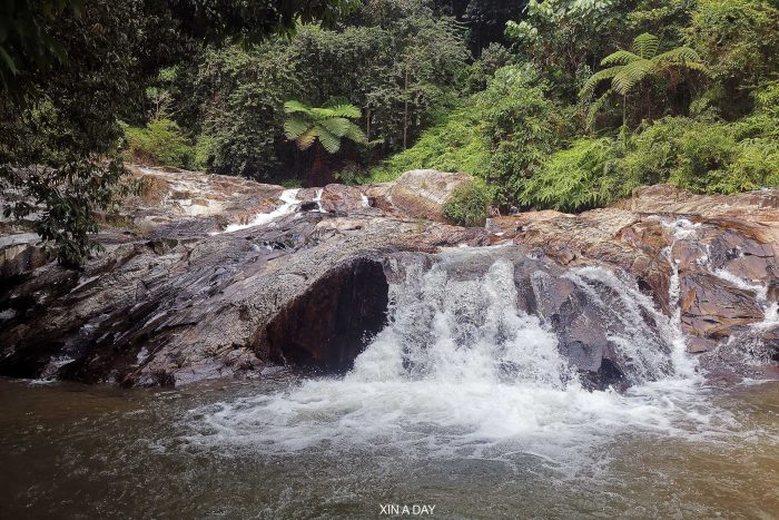 双文丹瀑布 Serendah Waterfall